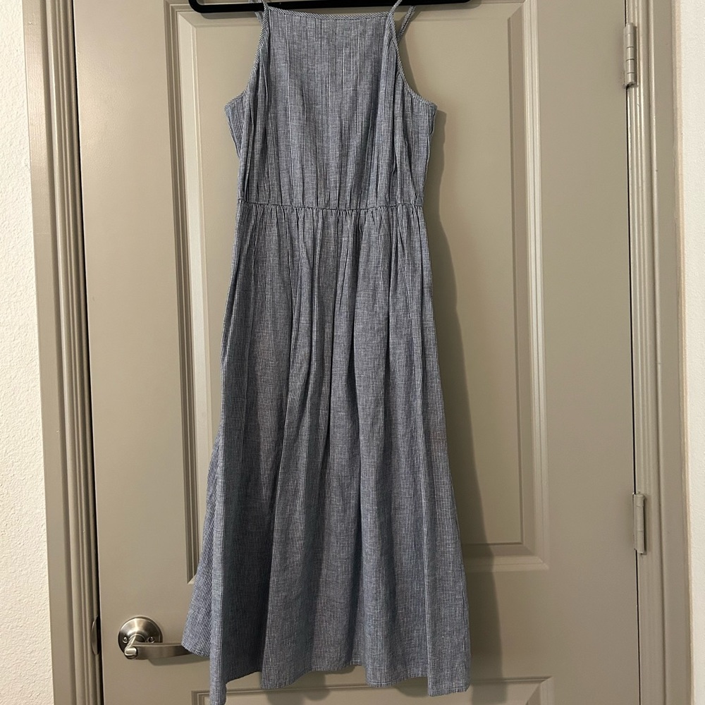 cremieux blue and white gingham dress- lightweight with pockets! Midi length!